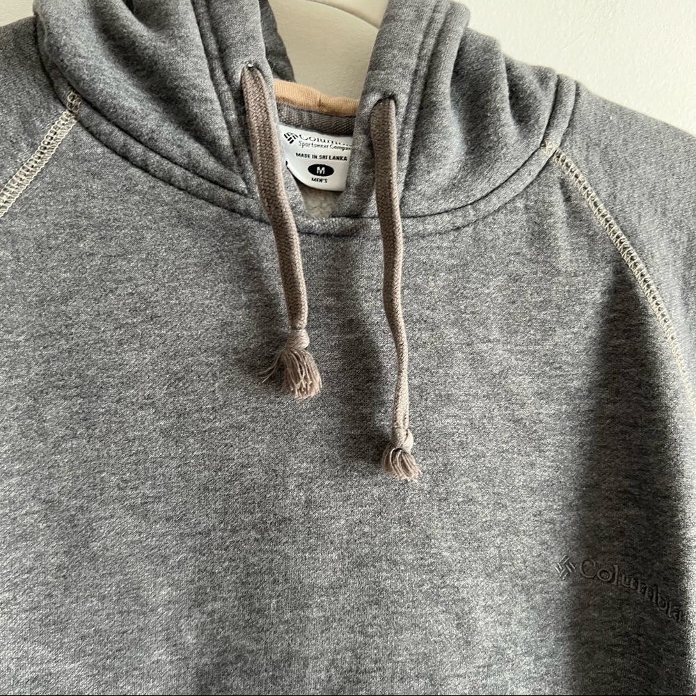 Columbia Hoodie - Picture 6 of 7